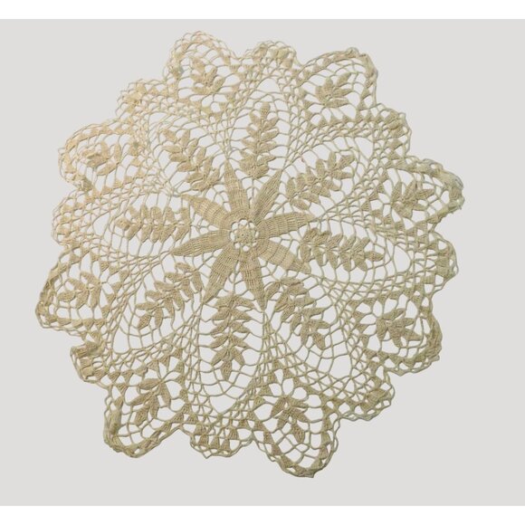 Hand Crocheted Lace Table Top Doily 32" Beige Cotton Round Elegant Vintage Decor - Picture 4 of 4